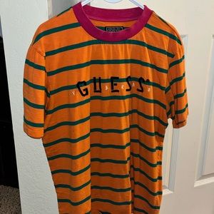 Guess x j balvin tee